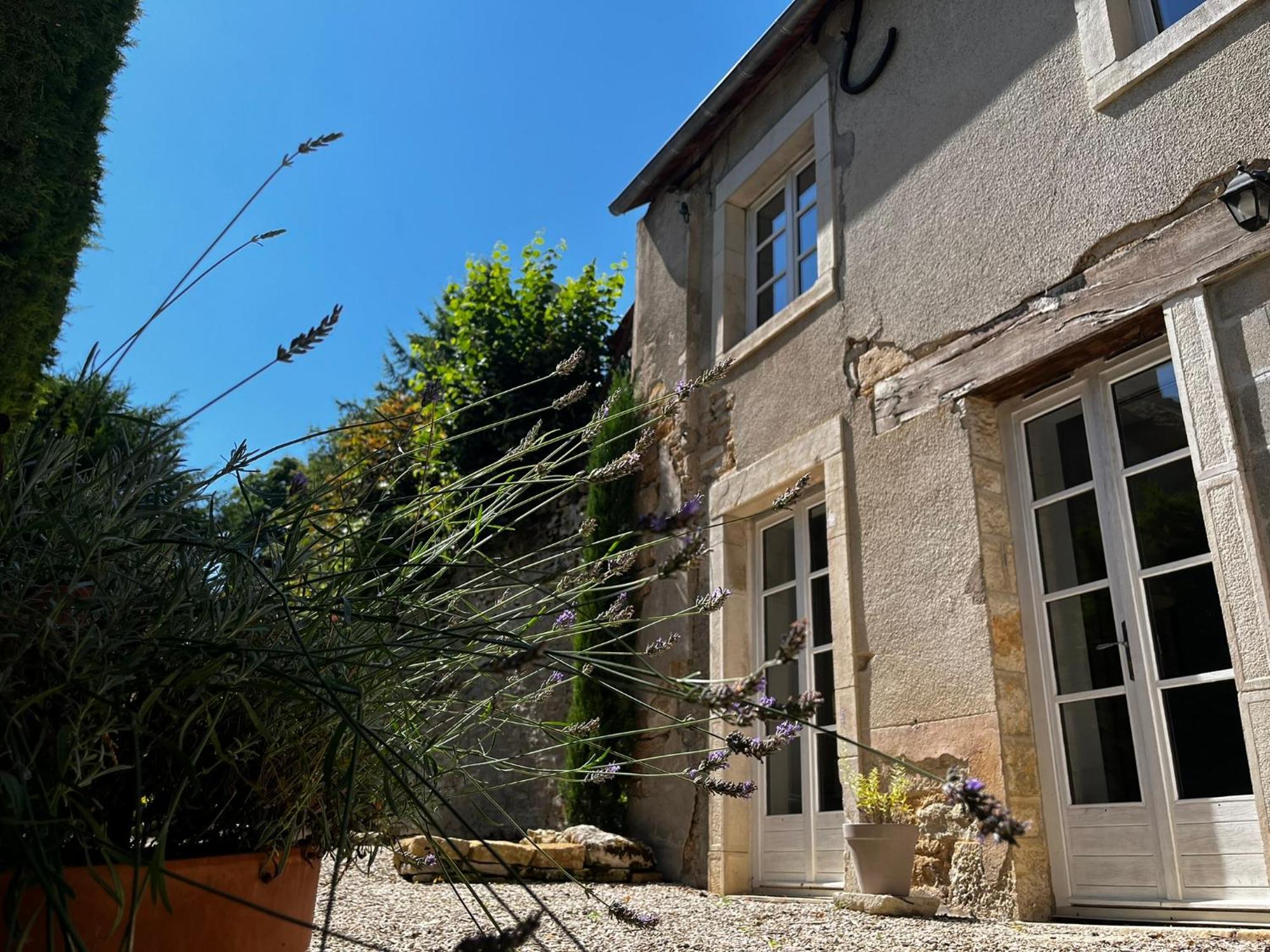 Charming Cottage In Chateau Les Roches Gardens Mont-Saint-Jean  Exterior photo
